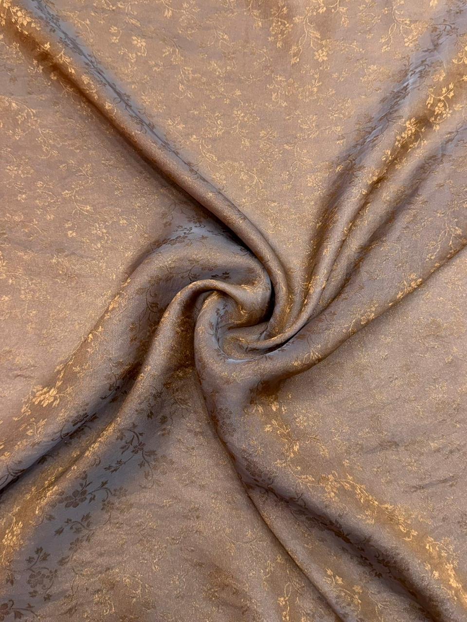 PAPER SILK SELF WITH SHIMMERING EFFECT