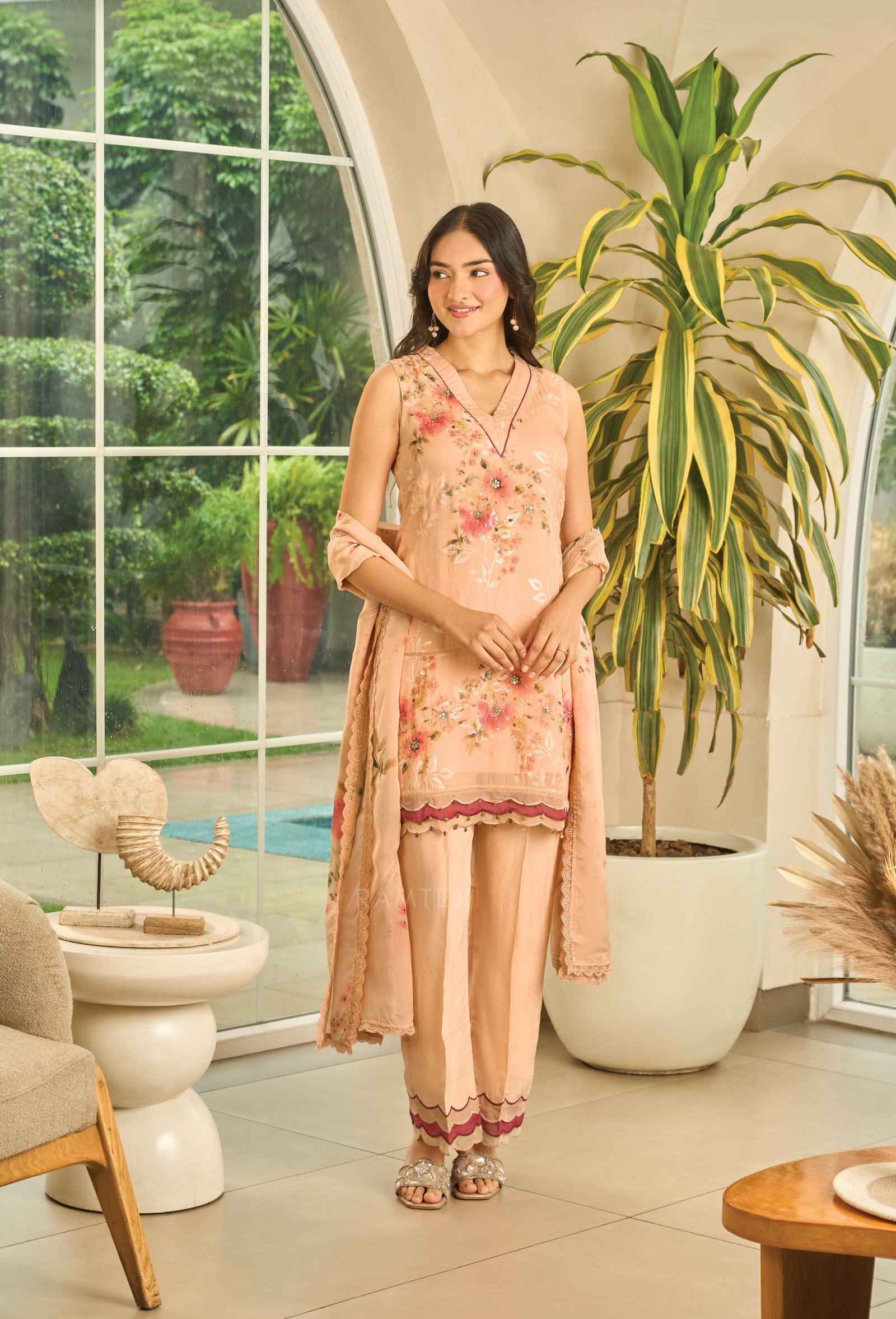 PRINTED SEQUINS ORGANZA WITH DELICATE EMBROIDERY 